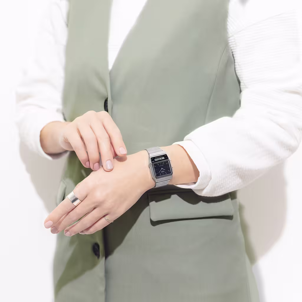 Годинник Casio VINTAGE EDGY AQ-800E-1AEF Уценка