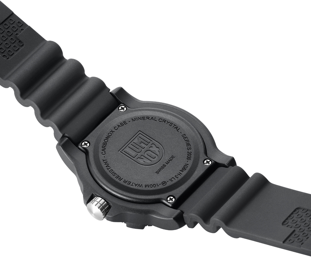 Годинник Luminox G Manta Ray Carbonox X2.2032 - купити за Годинник Luminox G Manta Ray Carbonox X2.2032 - купити за